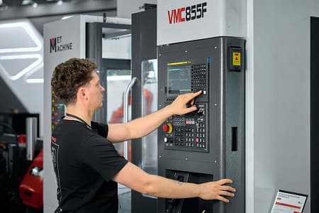 Вертикальный обрабатывающий фрезерный центр VMC-1160S — фото 6